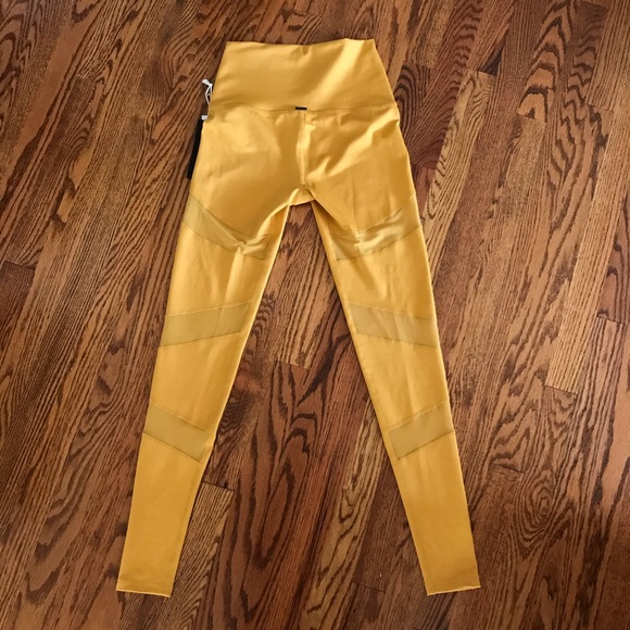 🆕Mika Back Mesh High-Waisted Legging Yellow - Picture 5 of 6